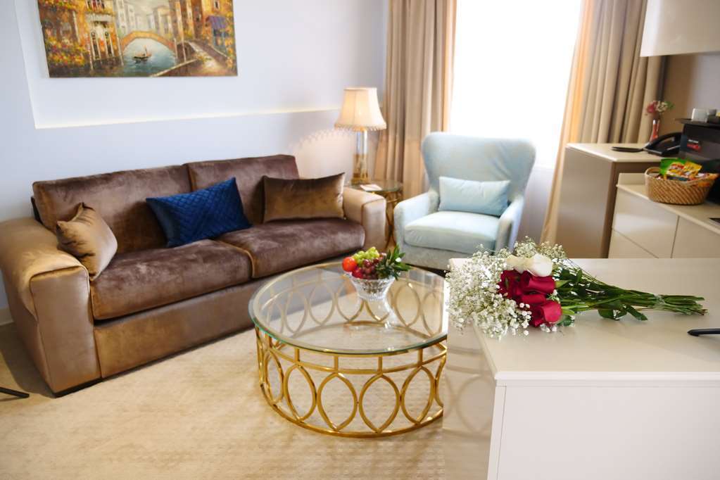 Hotel Lumiere Des Etoile Kuwait City Zimmer foto