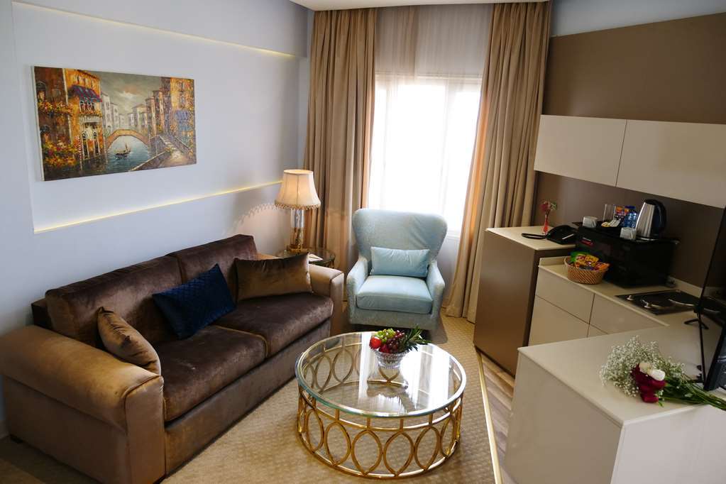 Hotel Lumiere Des Etoile Kuwait City Zimmer foto